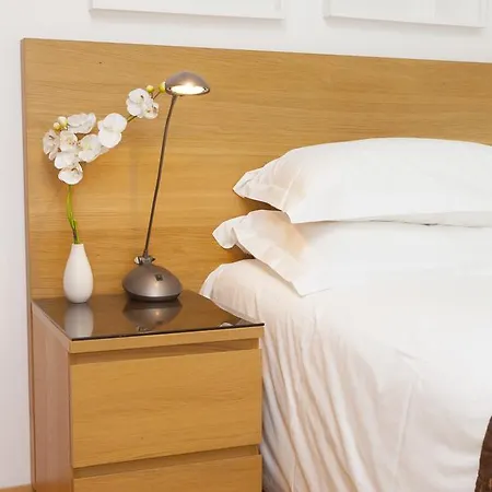 - Parque Das Nacoes Apartment